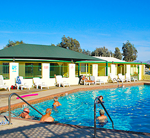 Yuma Lakes Resort - Heated Swimming Pool